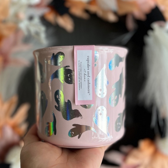 ✨NEW👻Cupcakes and Cashmere Pink Mug with Iridescent Ghosts💖 - Picture 4 of 6